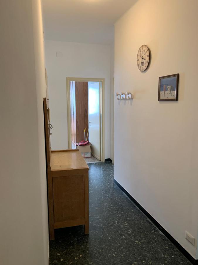 Casa Bianca 2 - Confortevole In Centro A โมเนเลีย ภายนอก รูปภาพ