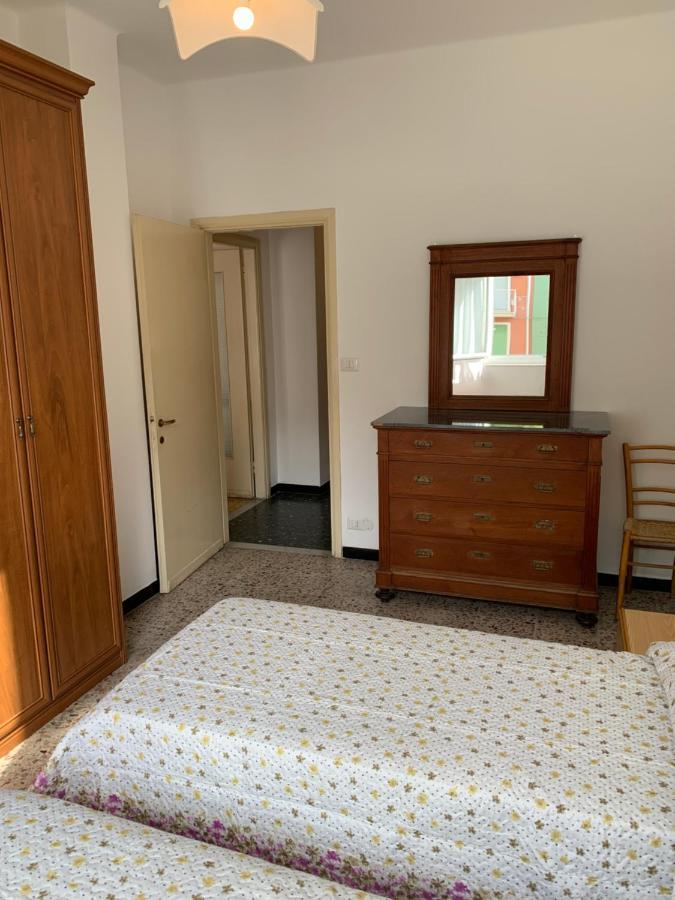 Casa Bianca 2 - Confortevole In Centro A โมเนเลีย ภายนอก รูปภาพ